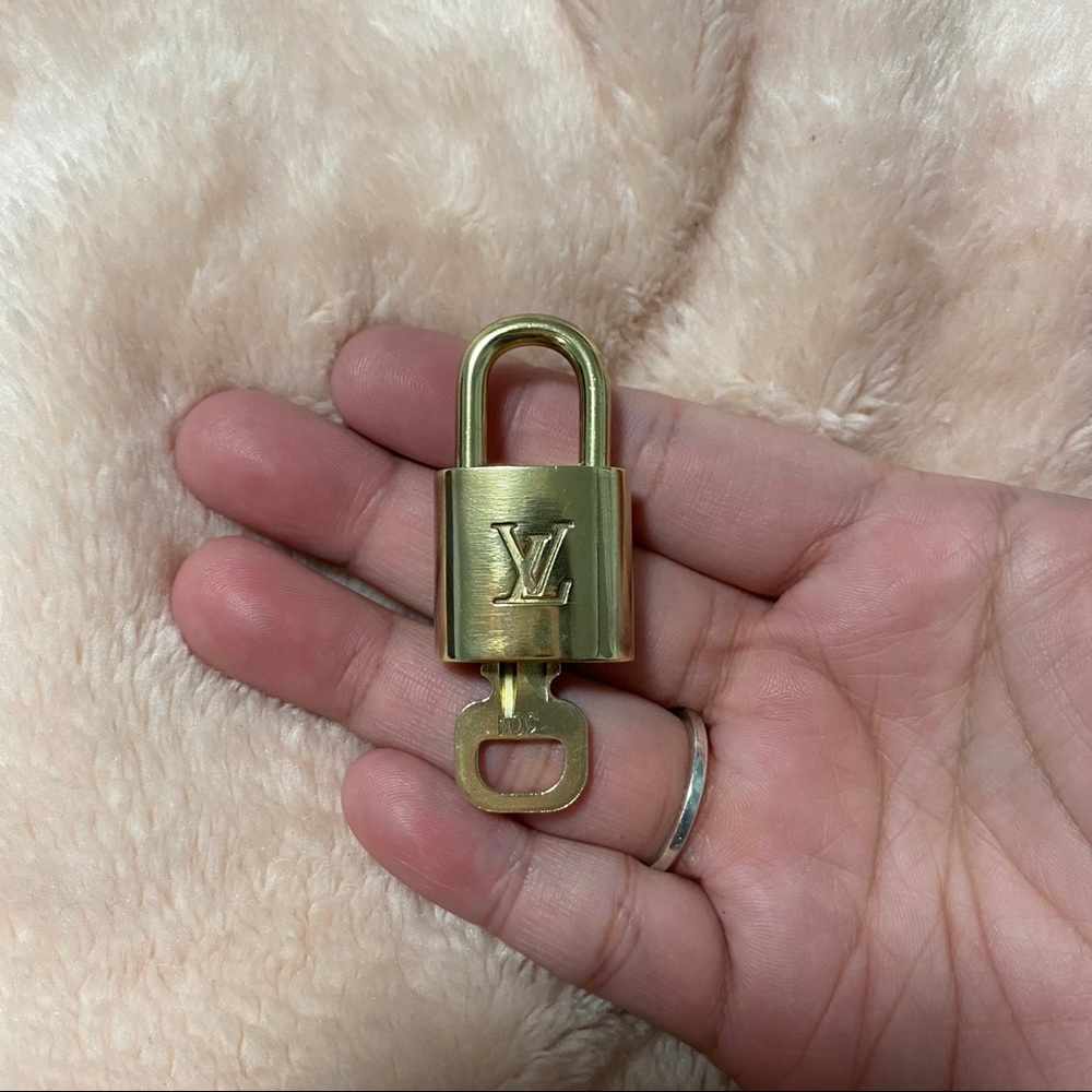Louis Vuitton Padlock Set #304